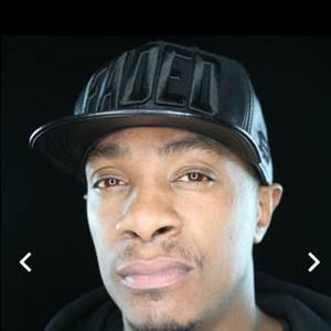 Meet your Posher, Dennis